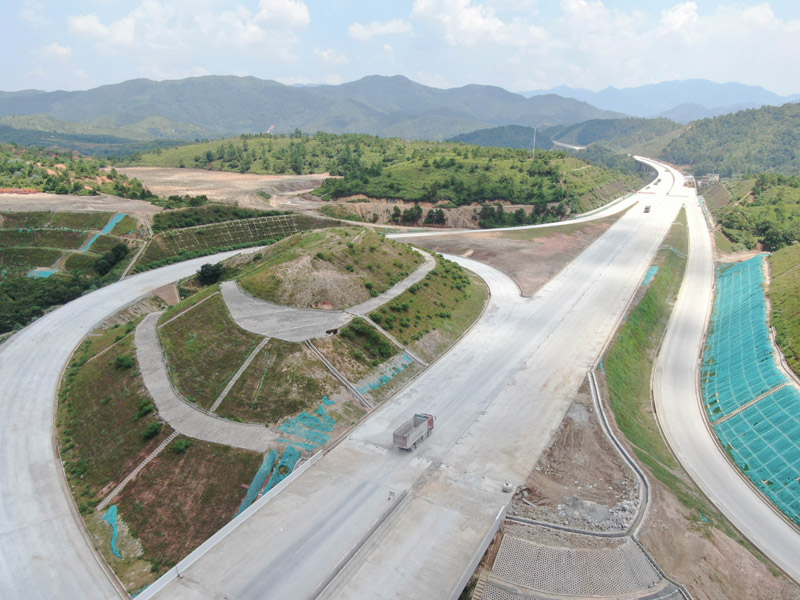 广东：大丰华高速公路建设进展顺利