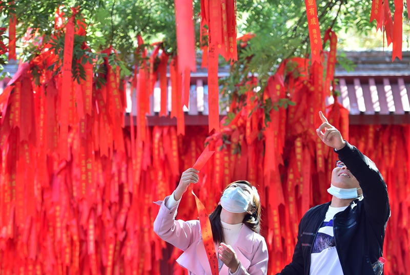 河北正定：多彩旅游打造古城新韵