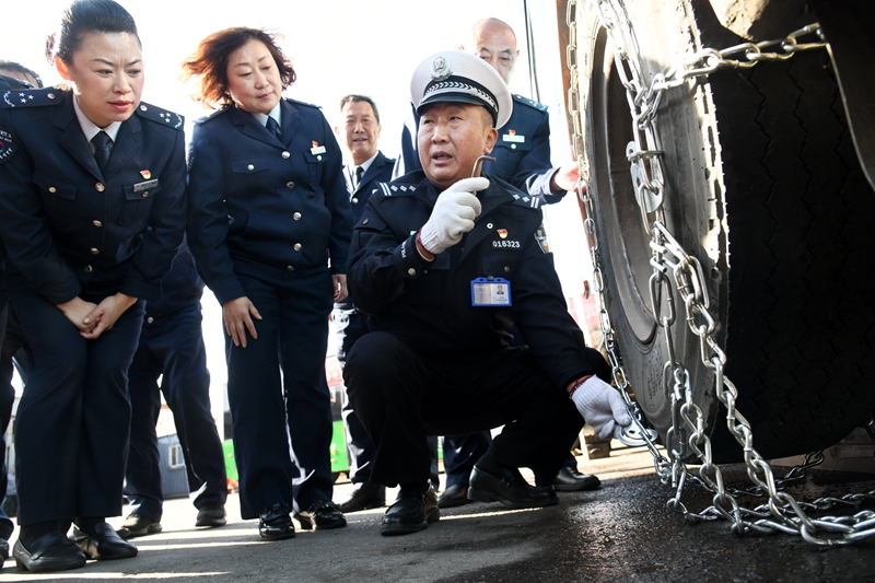 青岛：冬季交通安全培训进企业