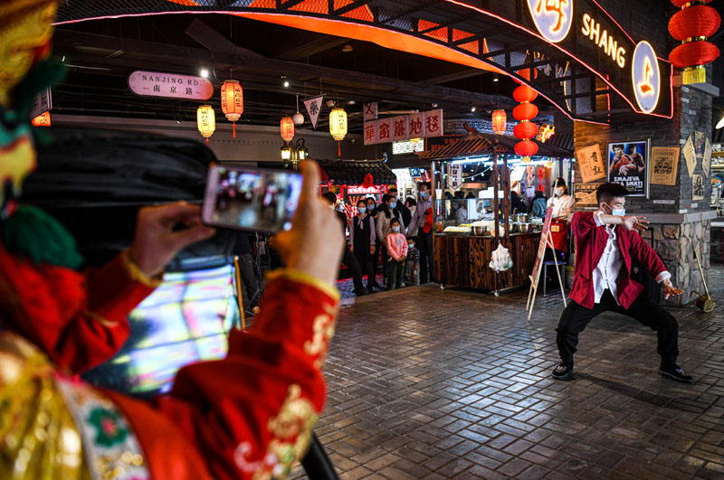 乌鲁木齐:非遗过大年 文化进万家