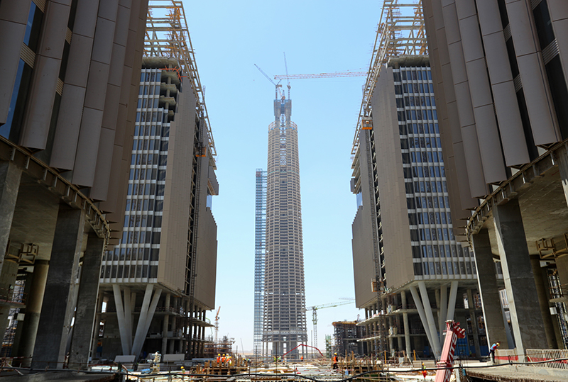 通讯:中企承建的非洲地标建筑主体封顶