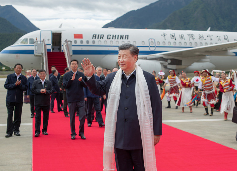 习近平在西藏考察时强调：全面贯彻新时代党的治藏方略 谱写雪域高原长治久安和高质量发展新篇章