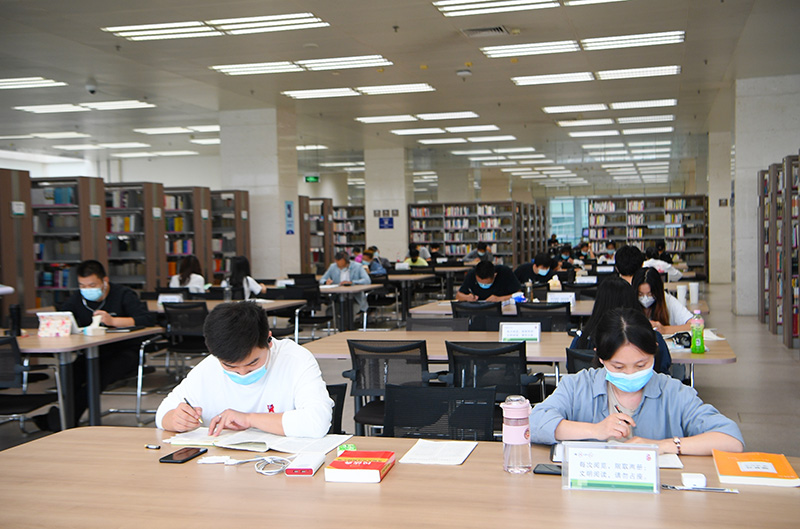 郑州图书馆恢复开放