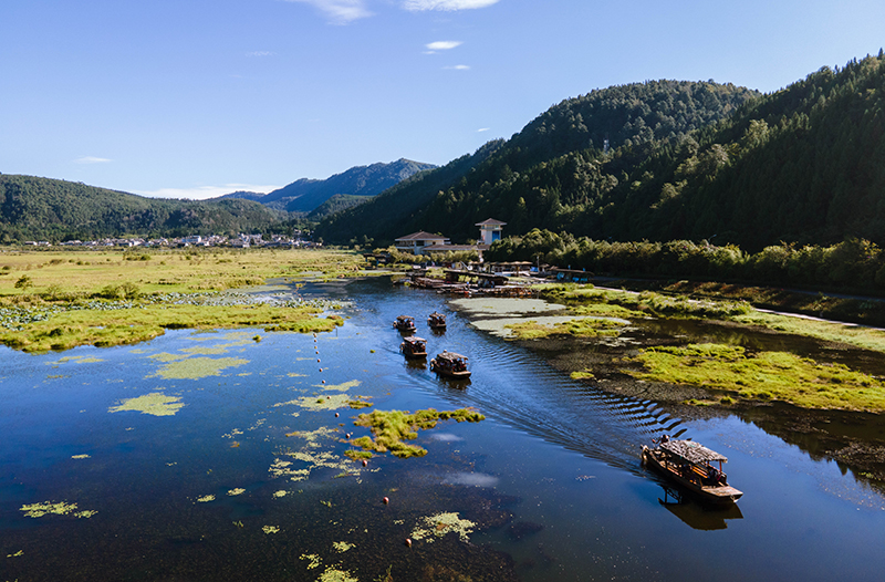 “飞阅”腾冲北海湿地