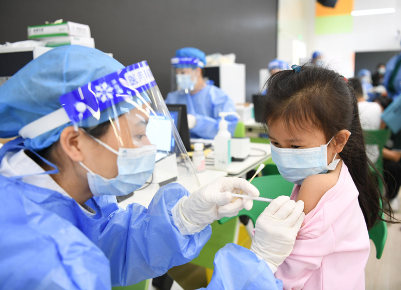 广州全面启动3至11岁儿童新冠疫苗接种工作(1)_图片新闻_中国政府网