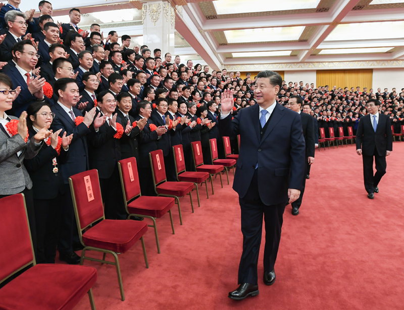 习近平会见平安中国建设表彰大会代表