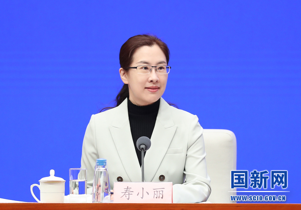国务院新闻办新闻局副局长新闻发言人寿小丽