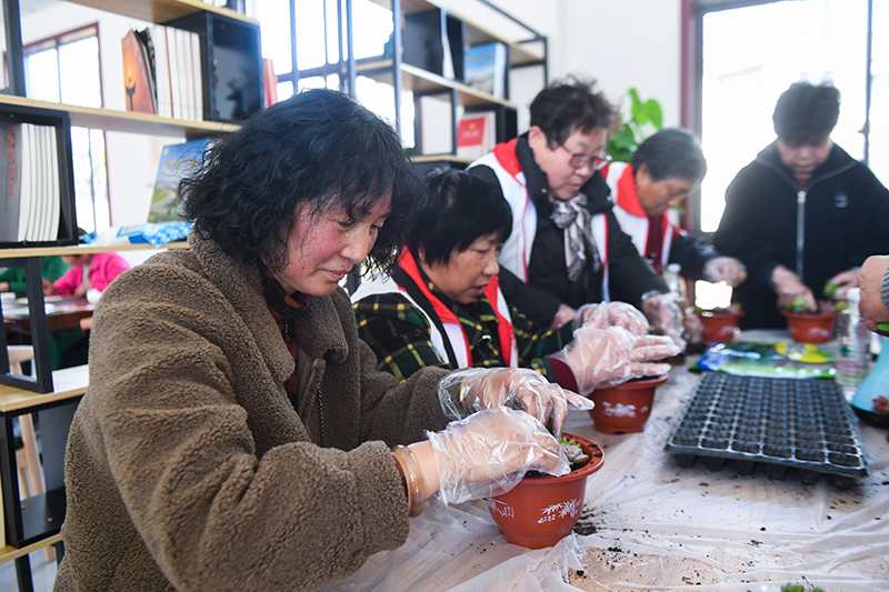 浙江诸暨：多功能“文化驿站” 丰富居民文化生活