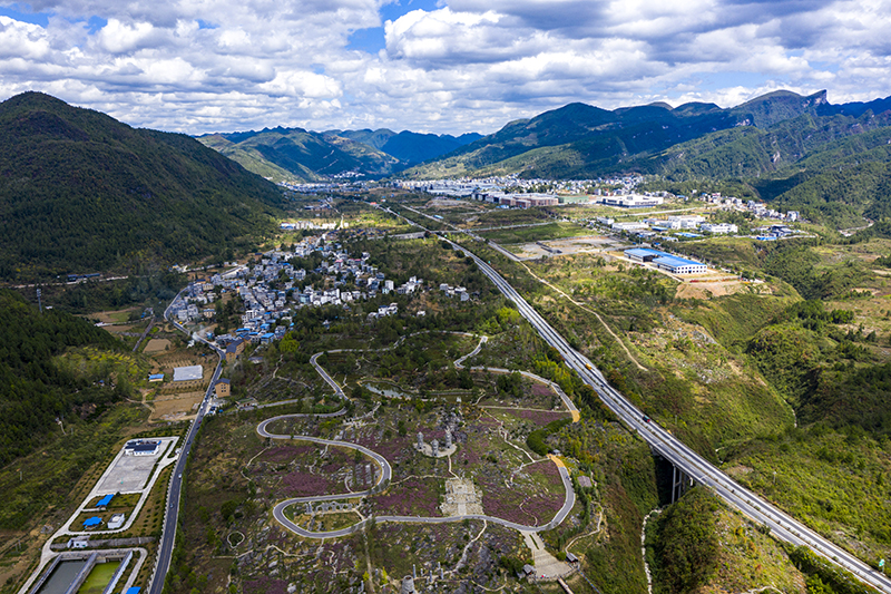 重庆酉阳：赏花武陵山间