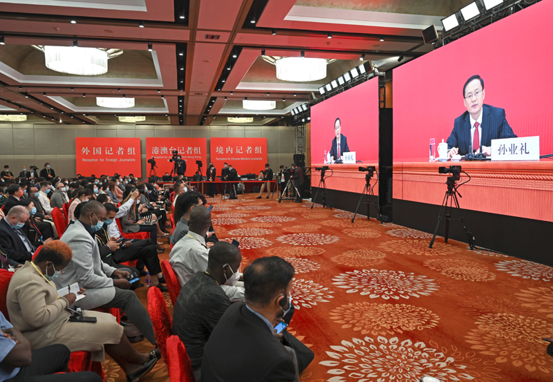 中国共产党第二十次全国代表大会新闻发言人举行新闻发布会插图2