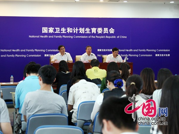 中国流动人口的出路_...动人口在诸如就业、教育、医疗等方面的权利,暂住证管