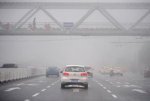 武汉出现大雾天气_中华人民共和国中央人民政府门户网站