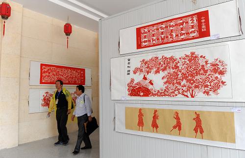 全国剪纸艺术大赛获奖作品展在河南陕县举行_