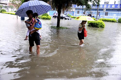 广西罗城遭暴雨袭击 _图片_新闻_中国政府网