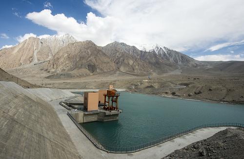 新疆布仑口-公格尔水电站全机组成功并网发电