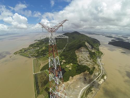 国内最高跨海输电铁塔成功安装升级雷电光学