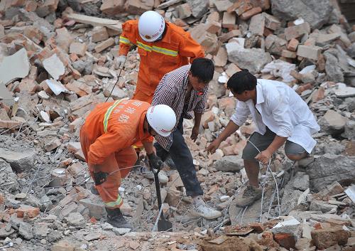 鲁甸地震:抓住72小时黄金救援期