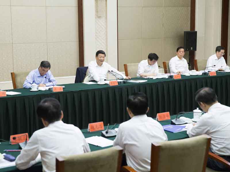 农村人口脱贫_农村脱贫攻坚图片(3)