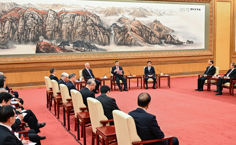 习同党外人士共迎新春