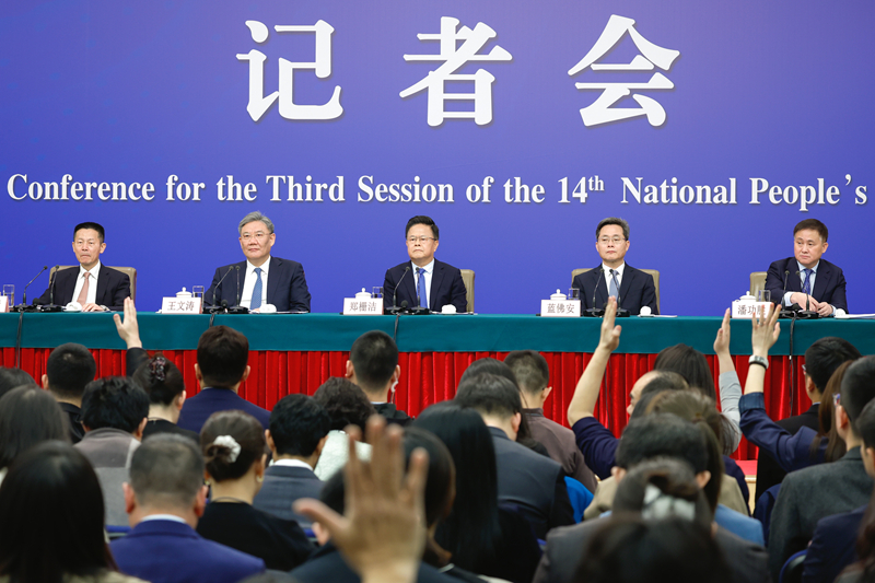 |凯发网娱乐官网体育十四届全国人大三次会议举行经济主题记者会