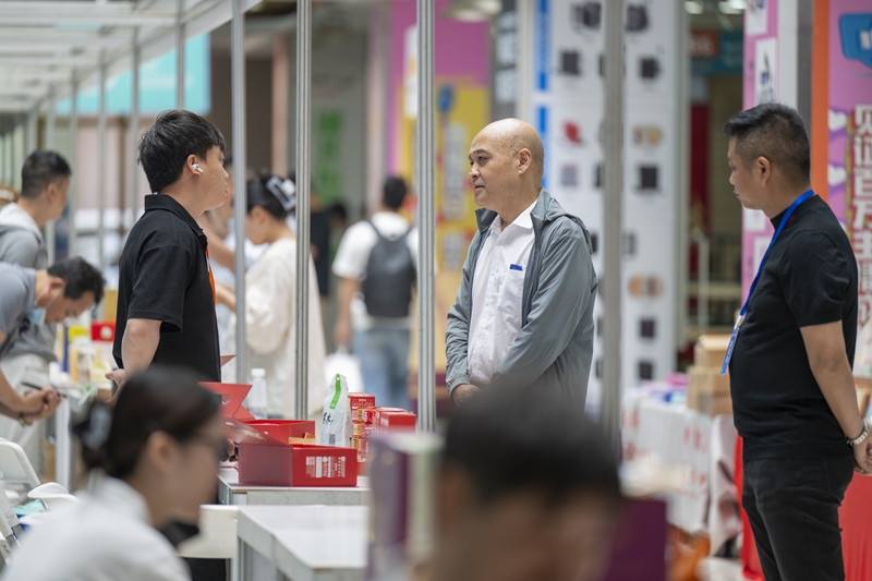 外贸优品中华行湖北站暨“乐购湖北”消费季活动在武汉启动