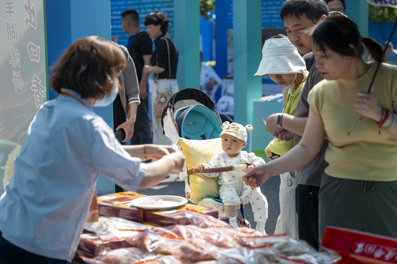 外贸优品中华行湖北站暨“乐购湖北”消费季活动在武汉启动(图3)