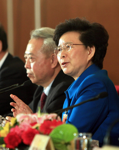 全国政协十届五次会议举行记者招待会
