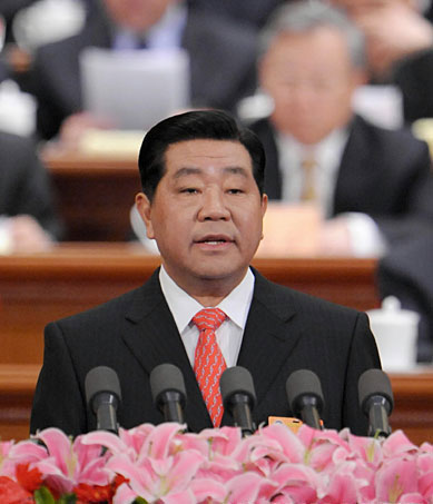 3月3日,中国人民政治协商会议第十一届全国委员会第一次会议在北京人民大会堂开幕。贾庆林代表政协第十届全国委员会常务委员会向大会作工作报告。