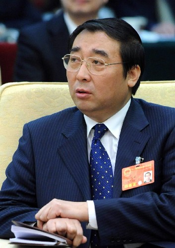 来自河北的全国人大代表丛斌说,医疗事务在一个国家中占有很重要的位置,因此不能把老百姓就医的问题看成市场行为,而是要看成关系国计民生的根本问题。 新华社记者 高洁 摄