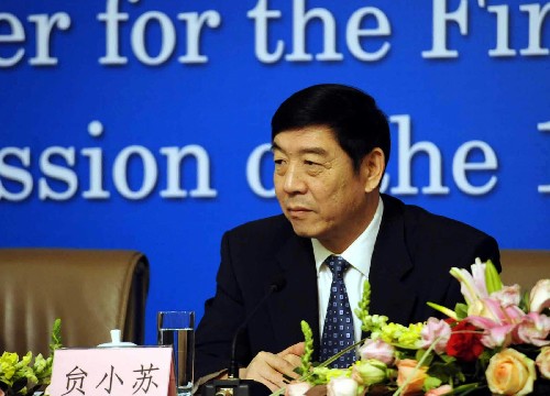 3月14日,国土资源部负责人在北京两会新闻中心就“国土资源保护与合理利用”接受中外记者的集体采访。这是国土资源部副部长贠小苏在采访活动现场。 新华社记者 王建华 摄