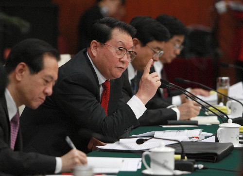 3月6日,中共中央政治局常委李长春参加十一届全国人大一次会议浙江代表团的审议