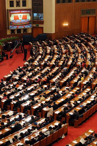 3月9日,全国政协十一届二次会议在北京人民大会堂举行第四次全体会议。 新华社记者 吕优 摄