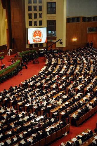 3月9日,十一届全国人大二次会议在北京人民大会堂举行第二次全体会议。 新华社记者杨宗友摄
