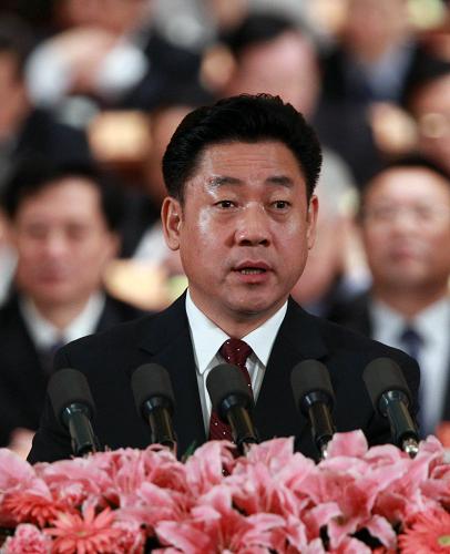 3月9日,全国政协十一届四次会议在北京人民大会堂举行第三次全体会议。这是刘佩智委员作《切实保障食品安全 让人民群众“吃得安全、吃得放心”》的发言。 新华社记者刘卫兵摄