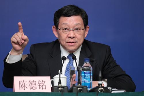 3月7日,商务部部长陈德铭回答记者提问。新华社记者 邢广利 摄