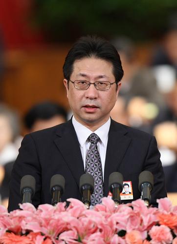 3月10日,全国政协十一届四次会议在北京人民大会堂举行第四次全体会议。这是张帆委员代表民进中央作《建立文化强国战略 增强国家文化软实力》的发言。新华社记者 姚大伟 摄