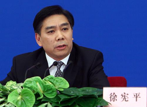 3月6日,国家发展和改革委员会副主任徐宪平回答记者提问。新华社记者 邢广利 摄