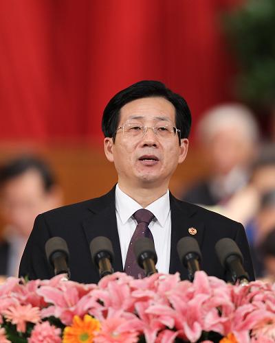 3月10日,全国政协十一届五次会议在北京人民大会堂举行第三次全体会议。这是孙继业委员作《收费公路制度应当改革》的发言。新华社记者 丁林 摄