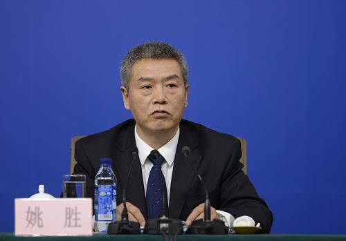 这是姚胜在记者会上。新华社记者 王鹏 摄