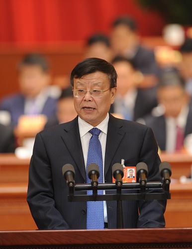 3月8日,全国政协十二届一次会议在北京人民大会堂举行第三次全体会议。这是赖明委员作《坚定决心 深化行政审批制度改革》的发言。 新华社记者 张铎 摄