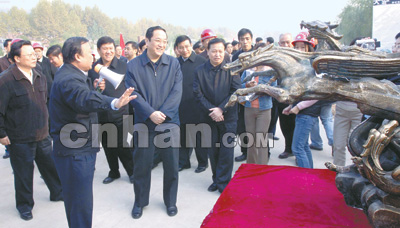     俞正声,罗清泉等省市领导在武汉新区汉阳江滩"