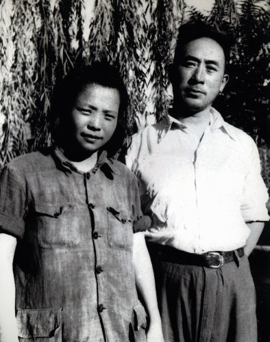 薄一波同志生平照片