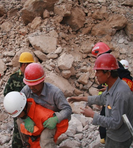 宁夏贺兰山坍塌事故3名被困人员全部获救