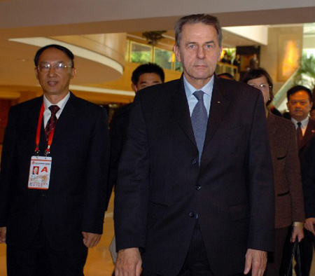 罗格抵达南京出席十运会开幕式