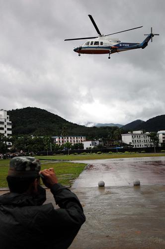 海南陵水吊罗山发生山体滑坡
