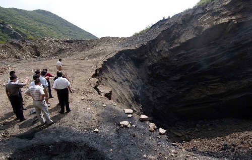 山西宁武矿难:地质塌陷引发 当事人已被控制