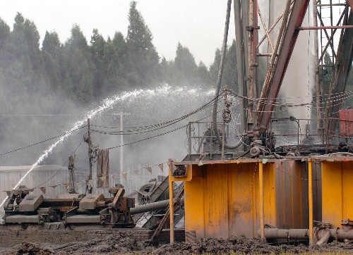 云南陆良县境内天然气井喷压井方案拟于3日实施