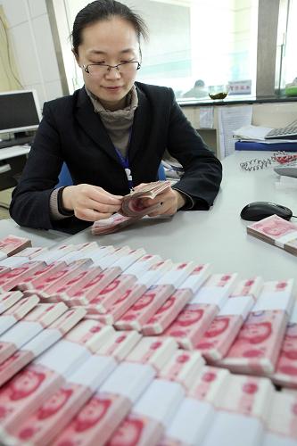 我国2月份新增人民币贷款6200亿元