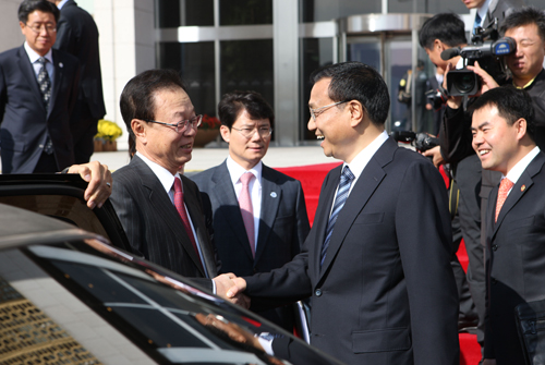 韩国国会议长 782bcb888ba41013c73f02.jpg