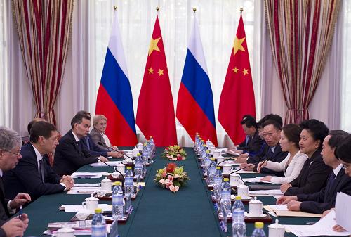 刘延东与茹科夫共同主持中俄人文合作委员会第十二次会议